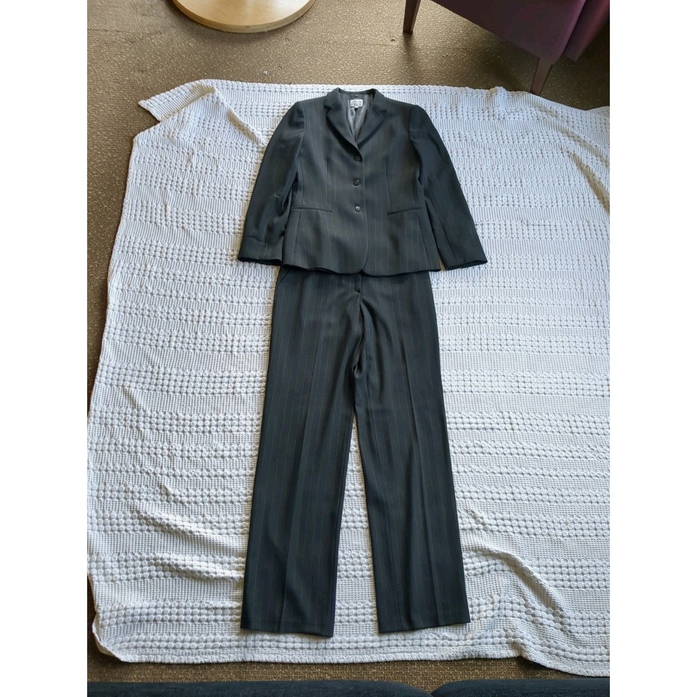 Armani Collezioni Pantsuit Set Striped Sz 10 Italy Charcoal Gray Business Luxury